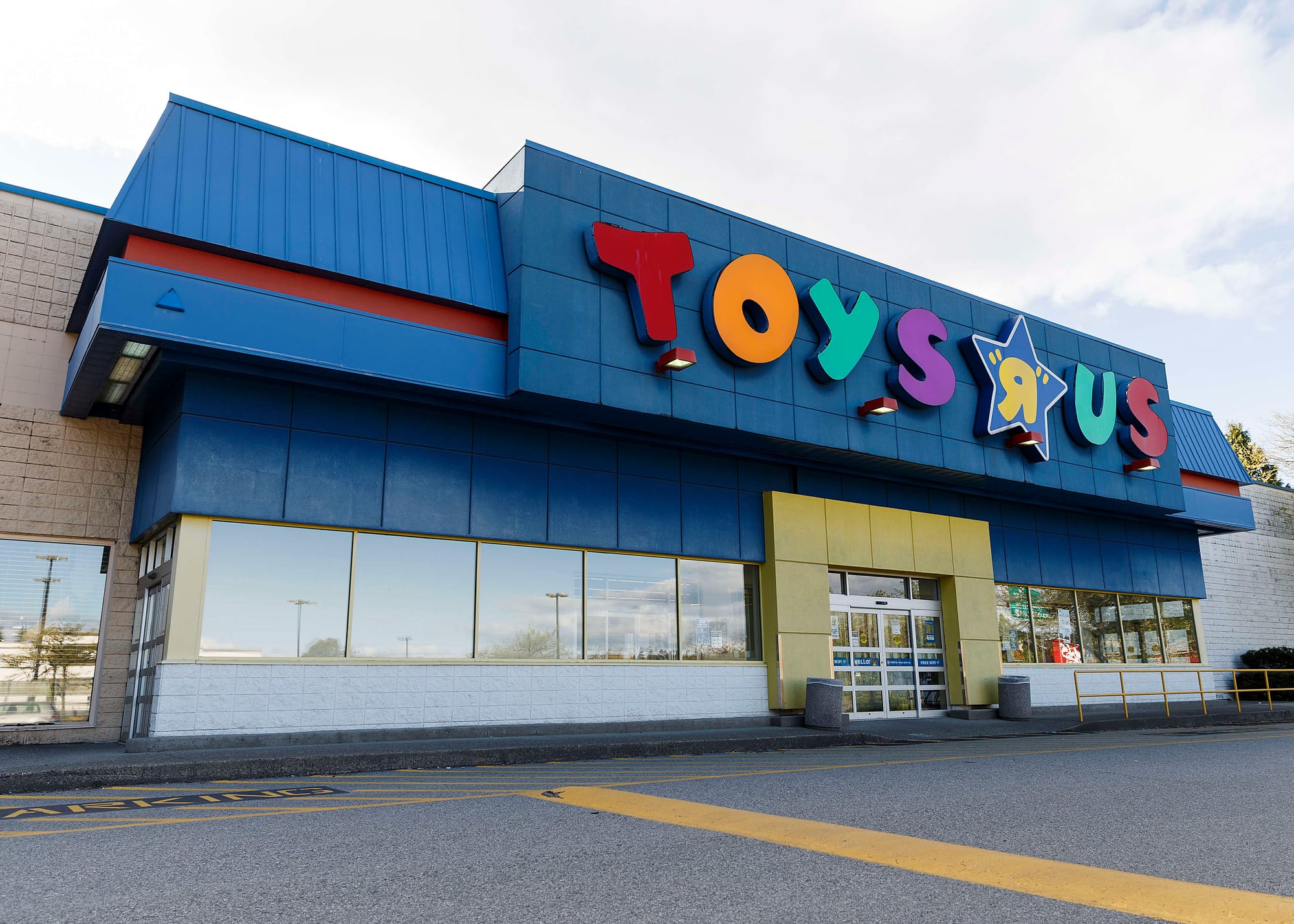 Toys "R" Us Canada Confirms Data Breach After Customer Records Surface on Dark Web